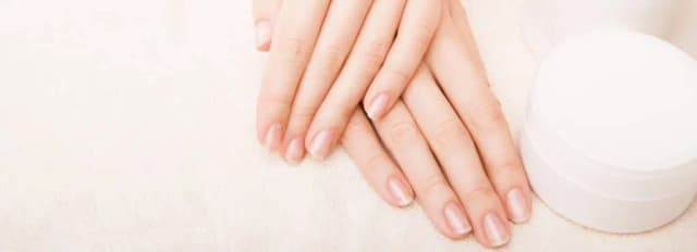 Zestaw do manicure japońskiego jaki wybrać – kluczowe elementy i porady Zestaw do manicure japońskiego jaki wybrać – kluczowe elementy i porady