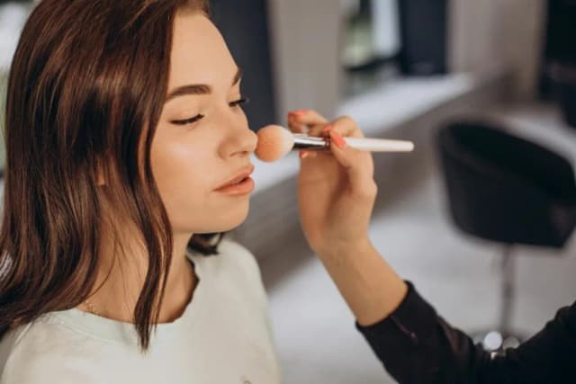 Makijaż jak nakładać podkład – kluczowe techniki dla perfekcyjnego efektu Makijaż jak nakładać podkład – kluczowe techniki dla perfekcyjnego efektu